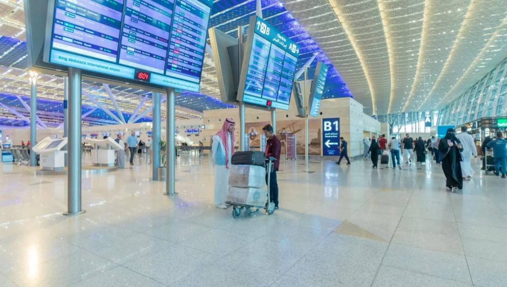 «مطارات القابضة»: عودة العمليات التشغيلية إلى طبيعتها في مطارات المملكة