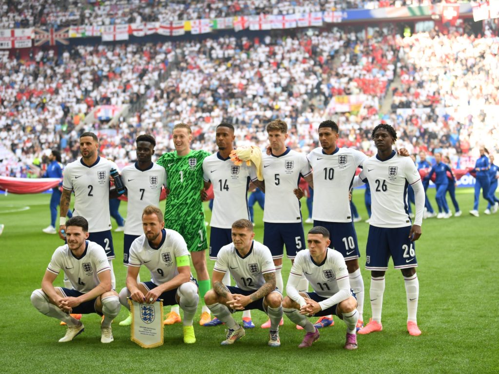 قبل نهائي اليورو بين إسبانيا وإنجلترا.. منتخبات هرمت من أجل التتويج بالألقاب