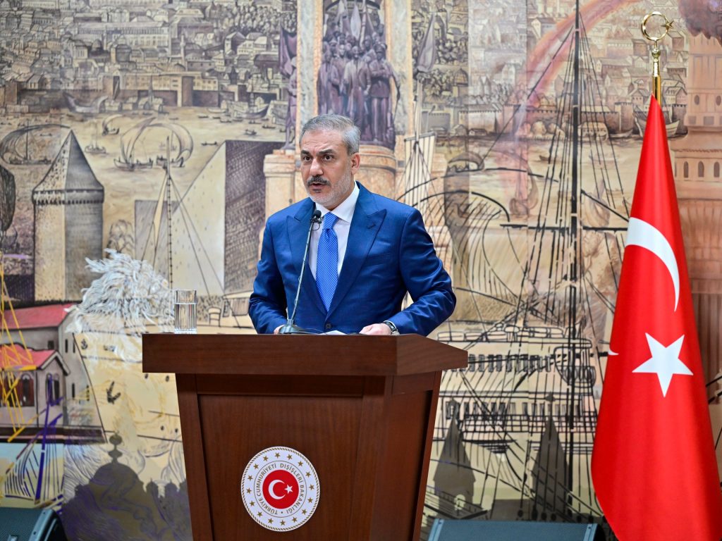 وزير الخارجية التركي: لا بد من وقف وحشية إسرائيل