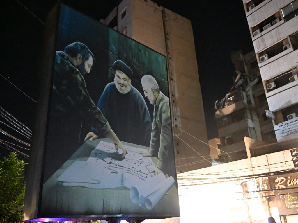 هكذا بدت الضاحية الجنوبية بعد الغارة الإسرائيلية.. صدمة وترقب وسؤال