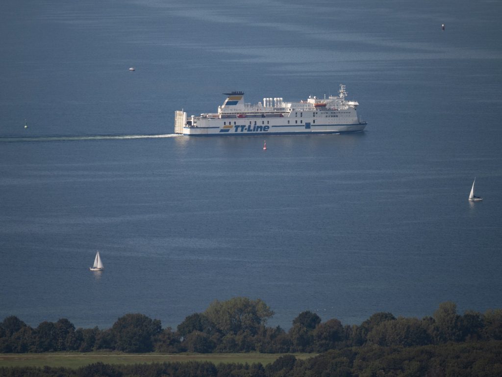 صحيفة روسية: الأميركيون يخططون لنقل الصراع مع موسكو إلى البحر