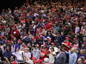 قضايا التجارة والهجرة في دائرة الضوء مع اقتراب الانتخابات الأميركية