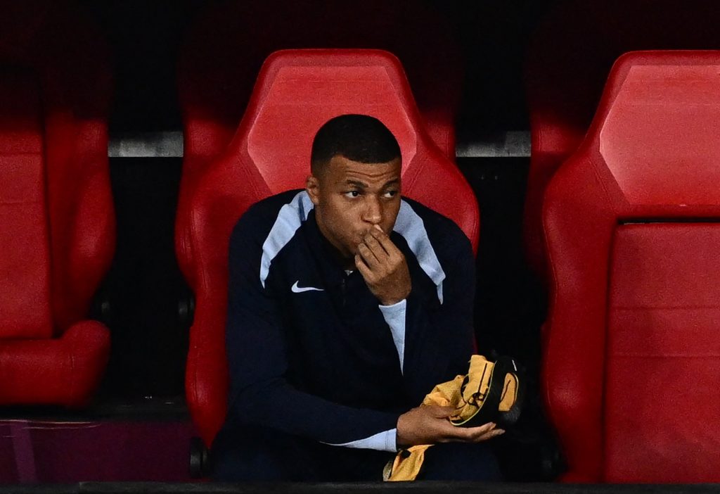 مبابي يخطط لشراء ناد حاول ضمه عام 2013