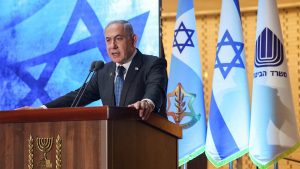 صحف: نتنياهو يعول على فوز ترامب وغزة تعاني أوضاعا كارثية