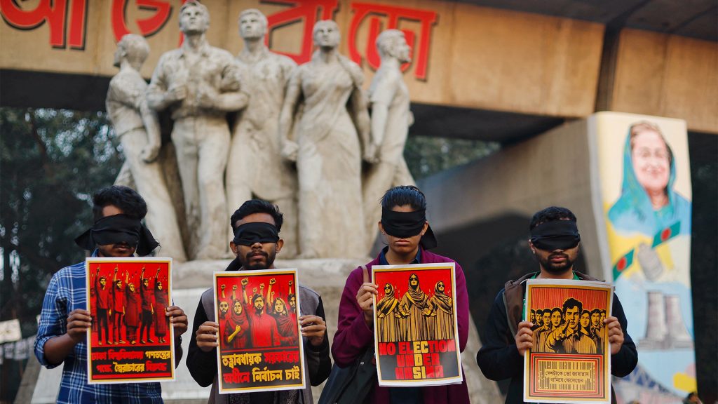 بدء التحقيق في أحداث بنغلاديش الدامية بين المحتجين والشرطة