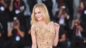 فيديو. نيكول كيدمان تتألق بمرجان البندقية قبل عرض فيلمها المثير “Babygirl”