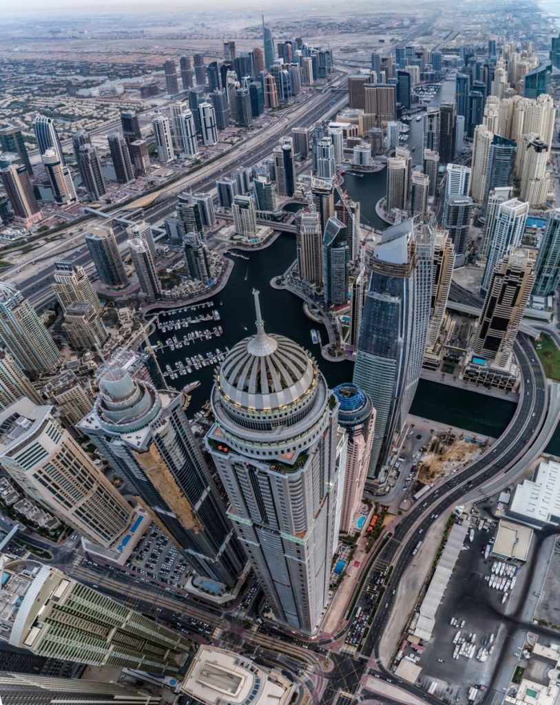 دبي تشهد تحسناً قوياً للأعمال والطلبات الجديدة في يوليو