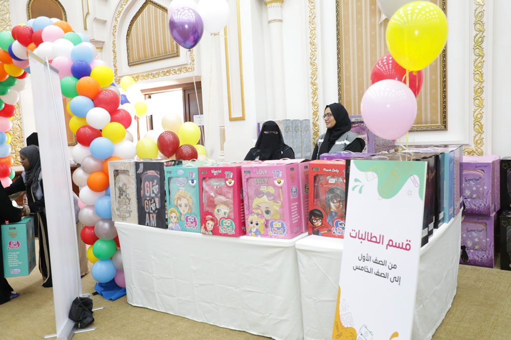 «خيرية الشارقة» تبني 99 مدرسة ومعهداً خارج الدولة