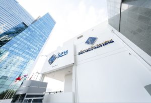 دبي تقود ارتفاعات المؤشرات الخليجية والعربية بمكاسب 17 مليار درهم