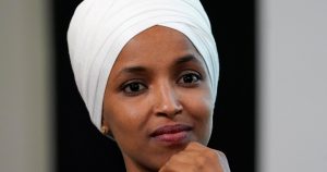 إلهان عمر تفوز بترشيح الحزب الديمقراطي في مينيابوليس