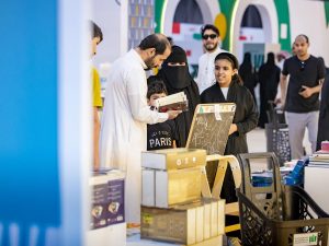 ورشة عمل في معرض المدينة المنورة للكتاب تدعو فئات المجتمع إلى تعلم لغة الإشارة