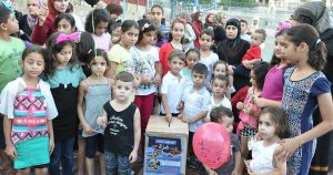 غارديان: عاملون بوكالة إغاثة يزعمون وقف “بي بي سي” نداء إنسانيا لغزة