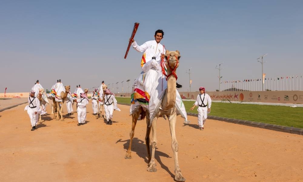 40 شوطاً و4 كؤوس في مهرجان ولي العهد للهجن.. غداً