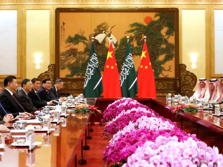 Saudi Crown Prince Mohammad Bin Salman (R) meets with Chinese President Xi Jinping (L) at the Great Hall of the People in Beijing, China February 22, 2019. How Hwee Young/Pool via REUTERS