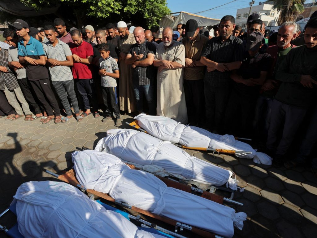 شهداء في غارات جديدة والاحتلال ينسف مباني سكنية غربي رفح