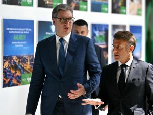 صفقة طائرات “رافال”.. متنفس لماكرون في صربيا