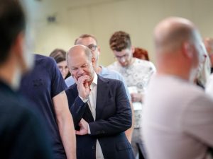 وول ستريت: صعود أقصى اليمين بألمانيا ينذر بانهيار حكومة شولتس