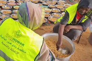 مطابخ جماعية تغيث نازحي دارفور