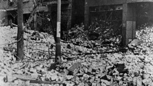 هكذا نجا من سيكون رئيسا بعد ذلك من آكلي لحوم البشر