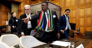 7 أسئلة تشرح رحلة جنوب أفريقيا للجنائية الدولية لإدانة إسرائيل