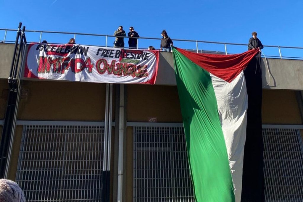 طلاب يقتحمون شركة دفاعية إيطالية متهمة بدعم إسرائيل