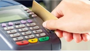 خبير مصرفي: ننصح الاحتفاظ ببطاقتين ائتمانيتين بحد أقصى