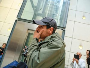 سجن الفرنسي بن يدر سنتين مع وقف التنفيذ بتهمة الاعتداء الجنسي