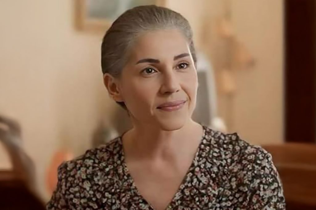 الممثلة السورية يارا صبري: إنه وقت البناء وليس المحاكمات