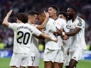 ريال مدريد يهيمن على التشكيلة المثالية لعام 2024