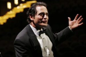 السيمفونية السورية.. مالك جندلي يروي حكاية 13 عاما من الثورة بـ4 حركات في الدوحة