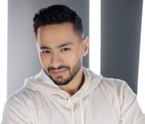 فنان مصري شهير يتحدى الجمهور على مليون جنيه