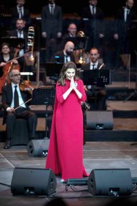 ماجدة الرومي تغني للحب في «مرايا العلا»