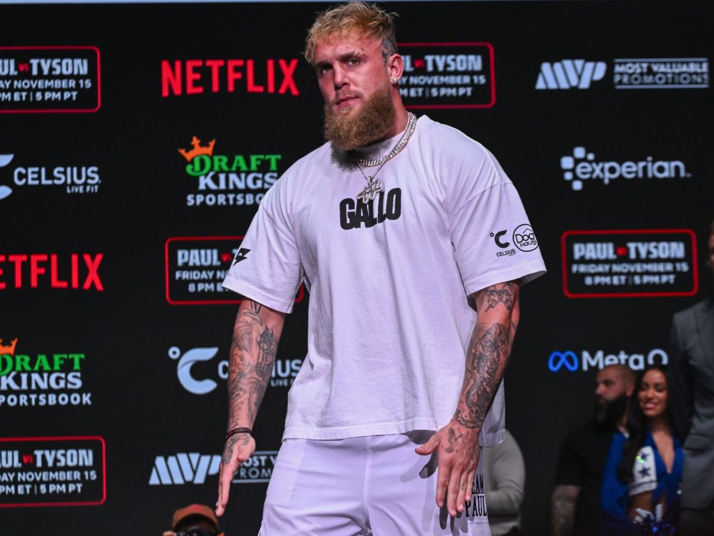 جيك بول يستعد لمواجهه نجل أسطورة سابق في الملاكمة