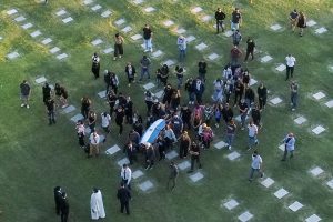 ابنة مارادونا تتحدى المافيا وتطالب بكشف السبب الحقيقي لوفاته