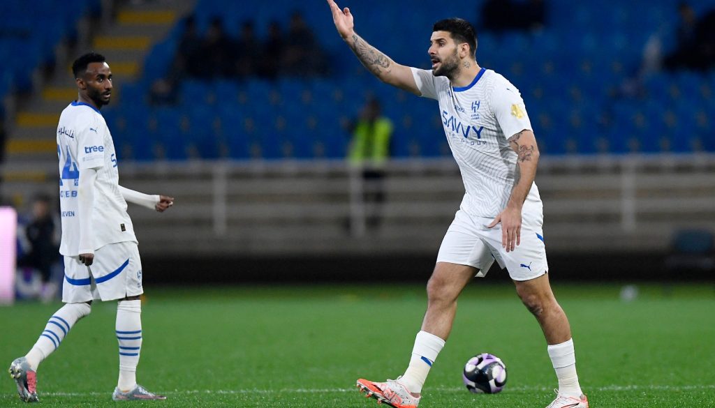 ميتروفيتش لاعب الهلال السعودي يُصاب مجددا و”يخضع لمتابعة دقيقة”