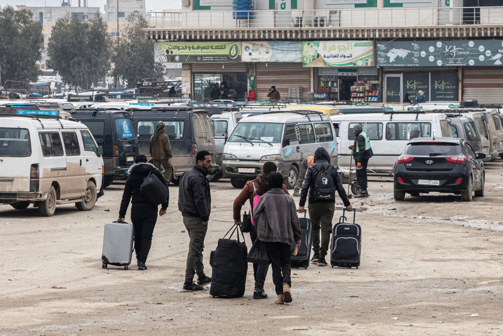 مفوضية اللاجئين: 400 ألف سوري عادوا للبلاد منذ سقوط نظام الأسد