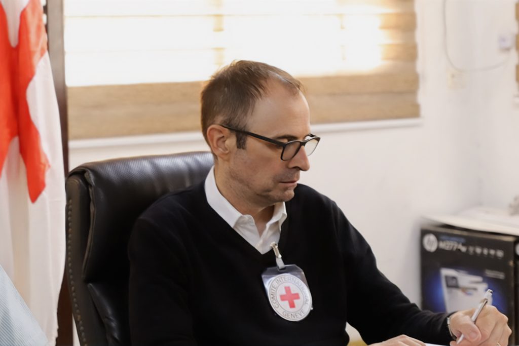 مسؤول في الصليب الأحمر للجزيرة نت: الأوضاع بغزة جحيم على الأرض