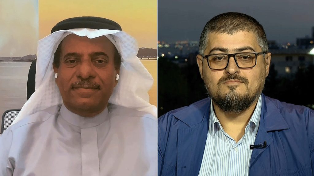 ما طبيعة الرسالة التي حملها وزير الدفاع السعودي للمرشد الإيراني؟