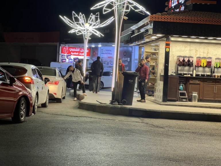 الطلب على القهوة ذات المنشأ الأرخص ارتفع بشكل ملحوظ، على حساب القهوة الأكثر جودة وسعرًا (الجزيرة)
