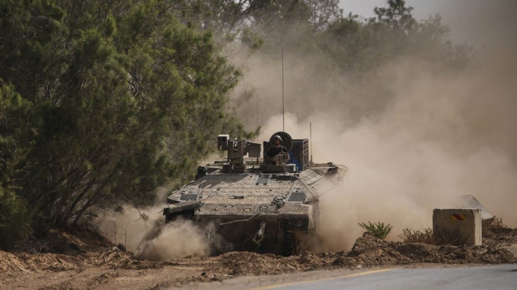 قوة إسرائيلية متنكرة بزي نسائي تقتل فلسطينيا وتعتقل زوجته وطفله.. ماذا جرى في خان يونس فجرًا؟