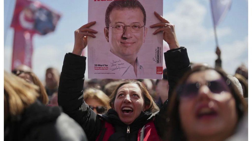 السجن يعزز شعبية إمام أوغلو: عمدة اسطنبول يتفوق على أردوغان في استطلاعات الرأي