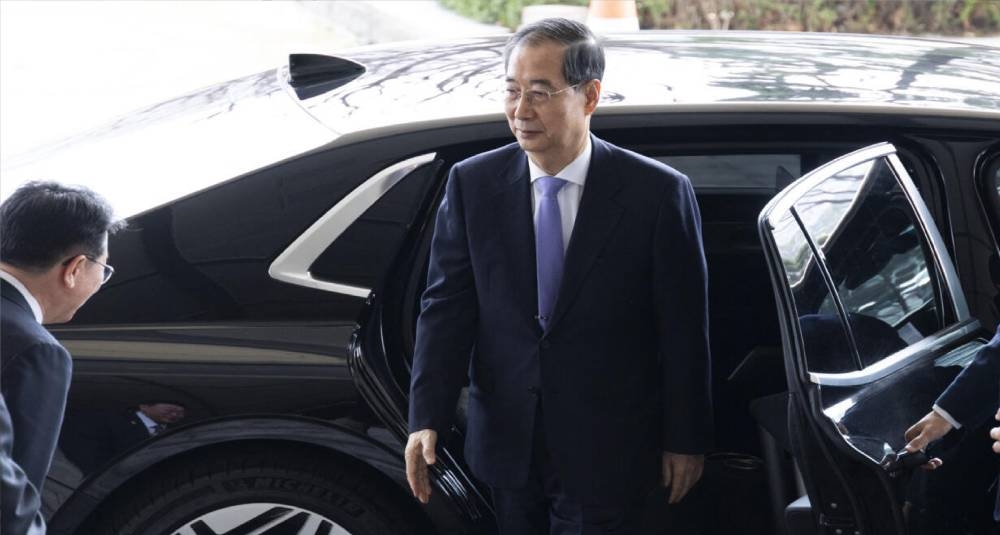 النيابة تتهم «يون» بإساءة استخدام السلطة.. ورئيس كوريا الجنوبية المؤقت يستقيل