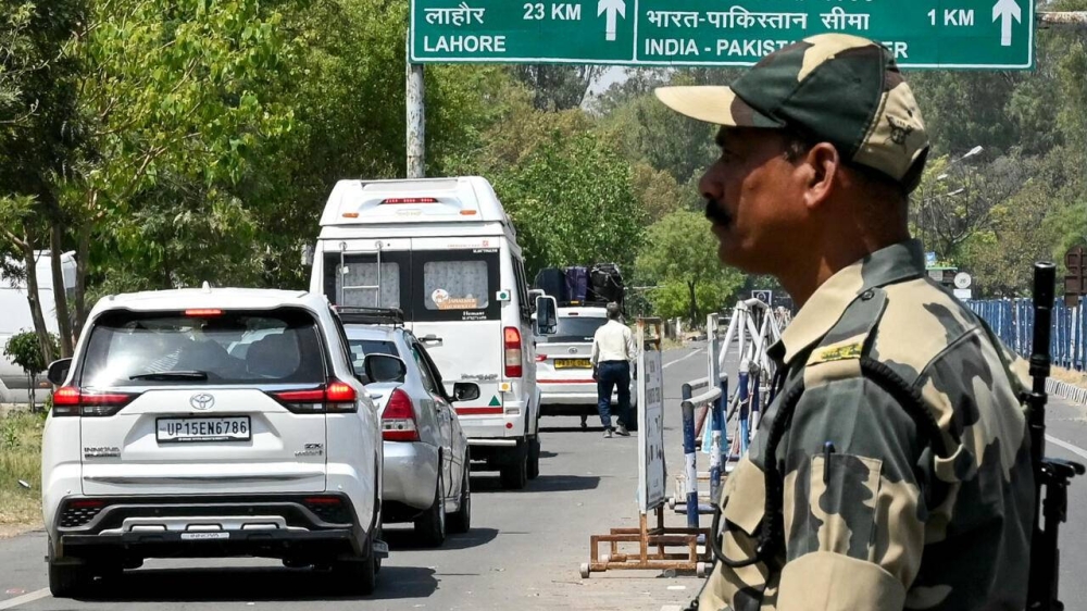 إسلام آباد تمنع السفن الهندية.. ونيودلهي تحظر مشاهير باكستان