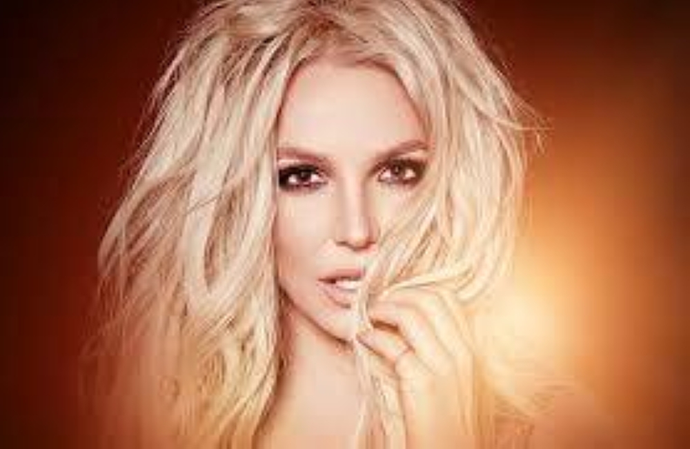 كيف أشعلت «سيجاره» أزمة بين بريتني ومضيفات طائرة خاصة ؟