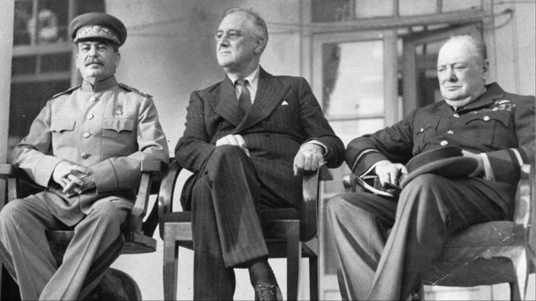 ميدان - مؤتمر طهران 1943 (ستالين ورزفيلت وتشرشيل)