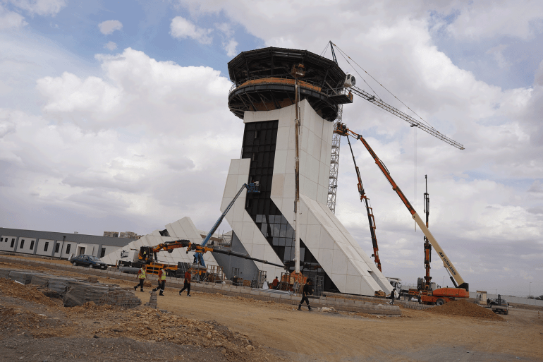 إعادة تأهيل مطار الموصل - الجزيرة نت
