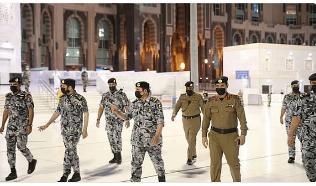 ضبط مواطنين نقلوا 9 وافدين من حاملي تأشيرات الزيارة بالمخالفة لأنظمة وتعليمات الحج