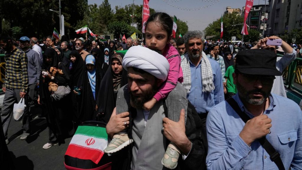 المعارضة الإيرانية في ظل الحرب مع إسرائيل.. هل ستنجح في إسقاط النظام؟