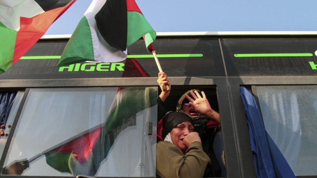 قافلة تضامن جزائرية تونسية تعبر ليبيا في طريقها إلى غزة لكسر الحصار