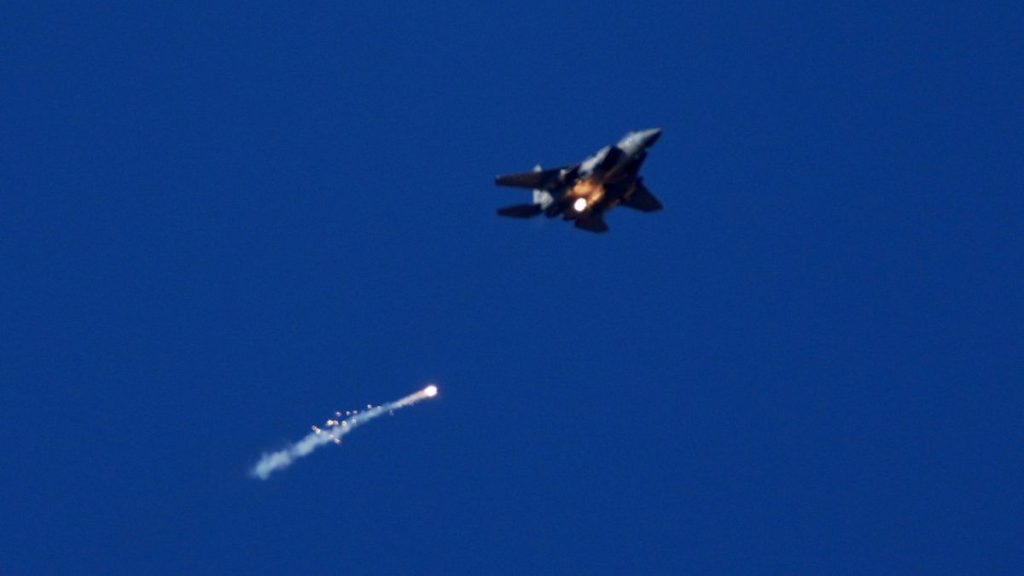 مقتل شخص بغارة في جنوب سوريا وإسرائيل تعلن استهداف أحد عناصر حماس